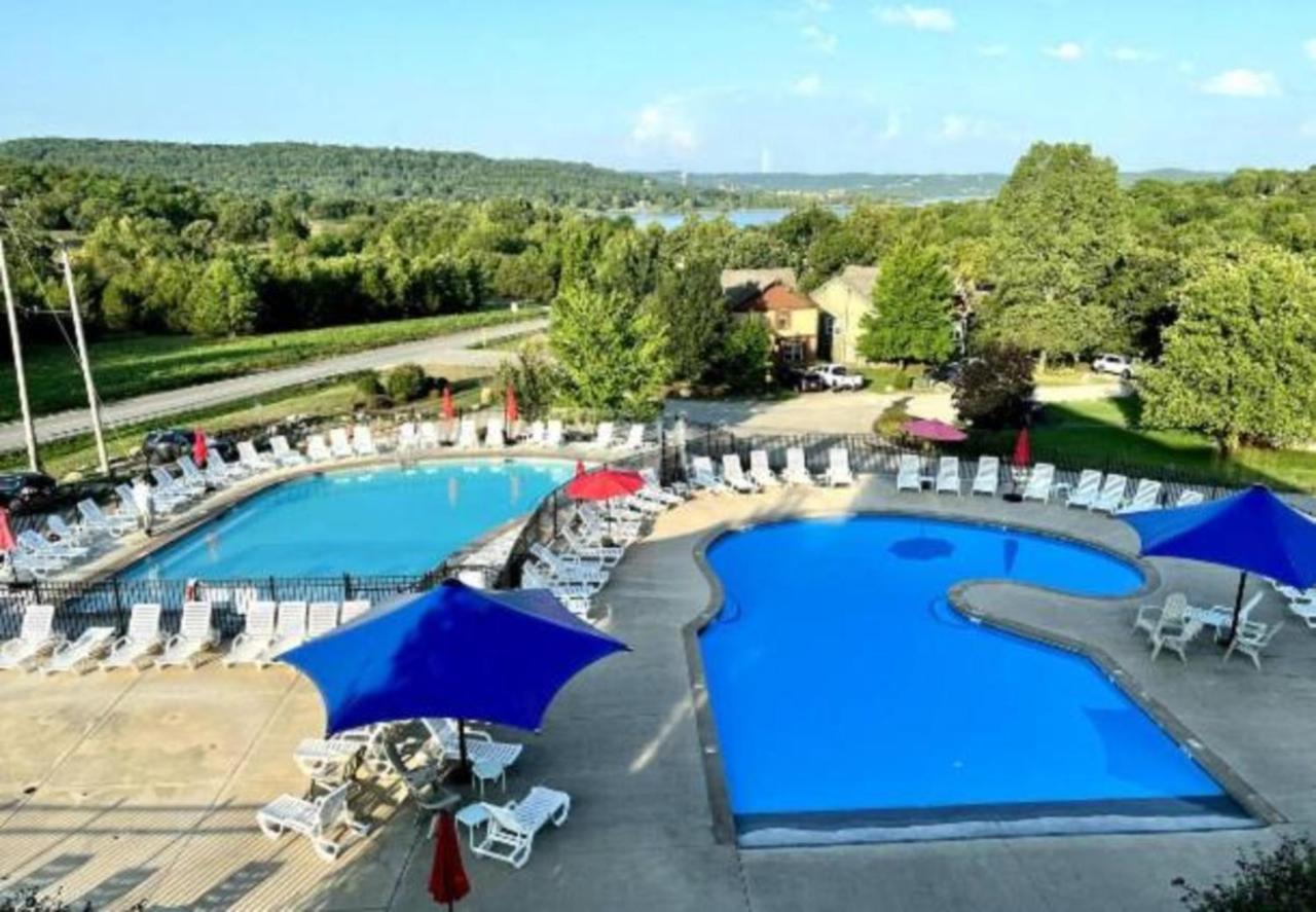 Вілла Premier Retreat With Hot Tub, Theater & Pool Table Hollister Екстер'єр фото